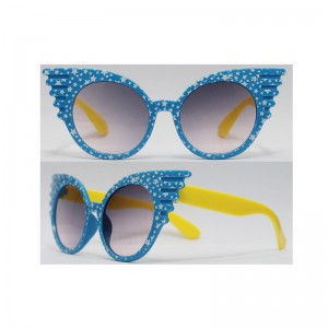 Висококачествени потребителски меки пластмасови рамки зареден на едро дете сгъваеми слънчеви очила
